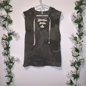 ALTERNATIVE Camo lace up hoodie